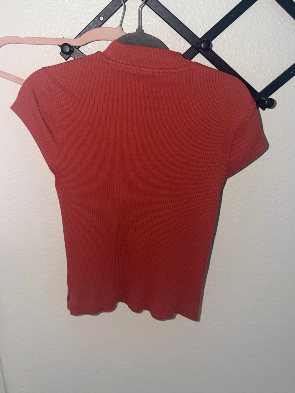 Old Navy Ribbed Mock Neck Top Small Red Short Sleeve Stretch Knit Tee - Picture 4 of 4